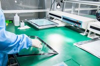 Профессиональный монтаж сенсорных экранов