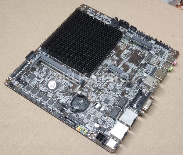 Материнская плата Mini-ITX с процессором LR-J1900L2