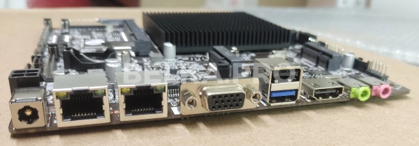 Материнская плата Mini-ITX с процессором LR-J1900L2